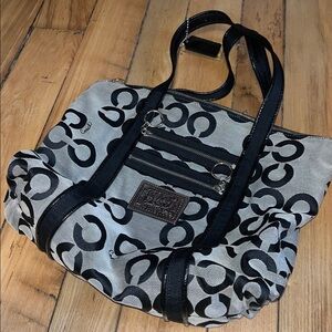 Coach Poppy Optic Tote Carryall Handbag Black & Gray Signature C Pattern Leather